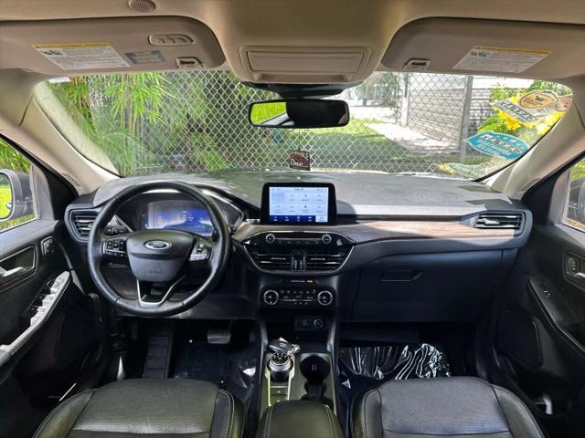 2020 Ford Escape Titanium