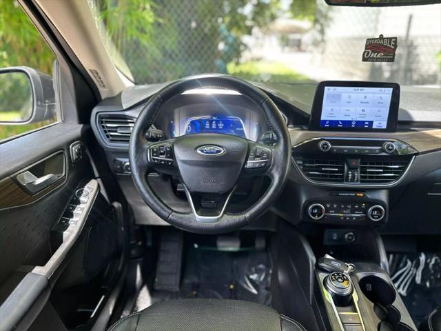 2020 Ford Escape Titanium