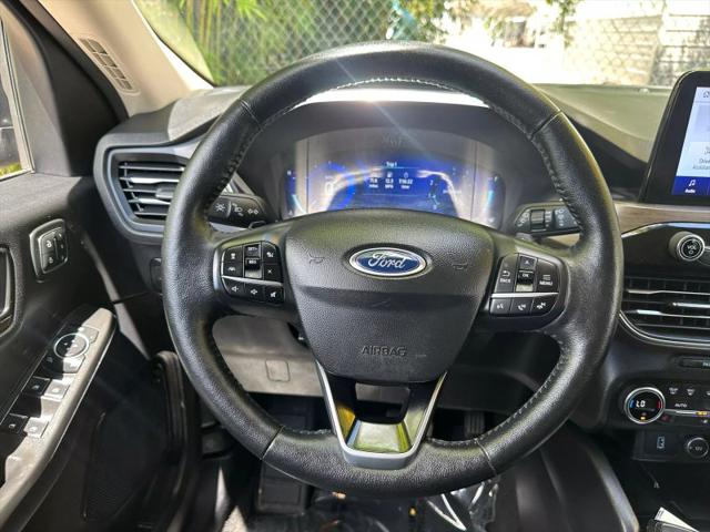 2020 Ford Escape Titanium