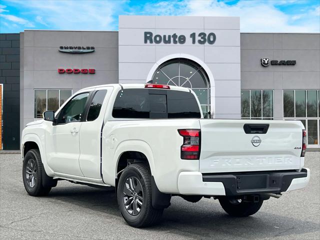 2025 Nissan Frontier King Cab SV 4x4