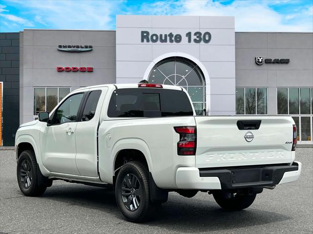 2025 Nissan Frontier King Cab SV 4x4