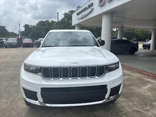 2025 Jeep Grand Cherokee GRAND CHEROKEE L LAREDO X 4X2
