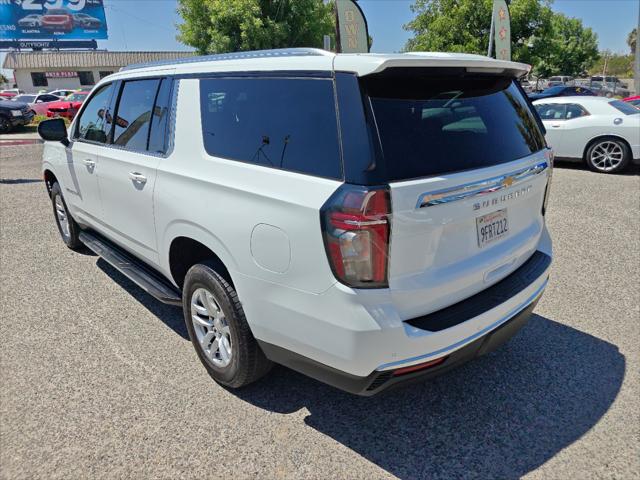 2023 Chevrolet Suburban 2WD LT