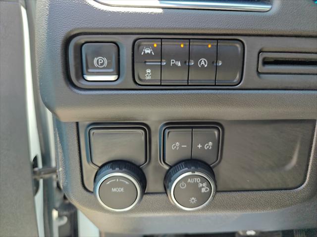 2023 Chevrolet Suburban 2WD LT