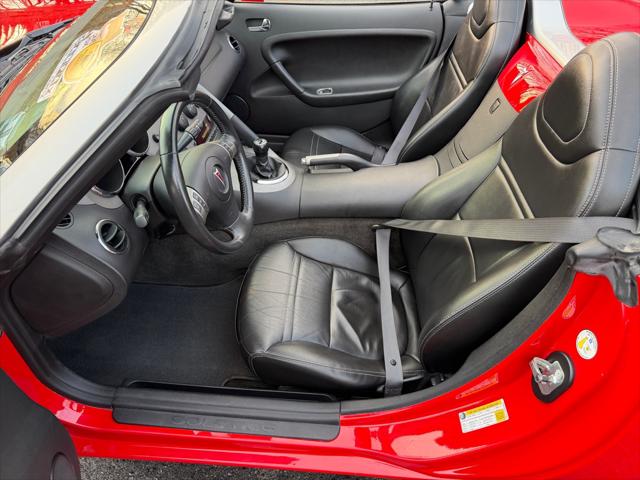2006 Pontiac Solstice CONVERTIBLE