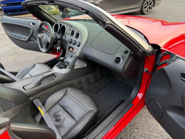 2006 Pontiac Solstice CONVERTIBLE