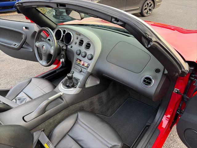 2006 Pontiac Solstice CONVERTIBLE