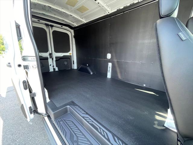 2025 Ford Transit Cargo Van Base