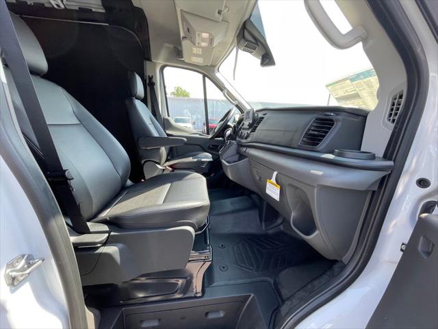 2025 Ford Transit Cargo Van Base