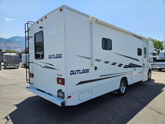 2019 Ford E-450 Cutaway 27D