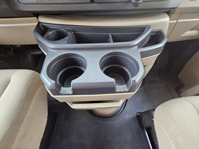 2019 Ford E-450 Cutaway 27D