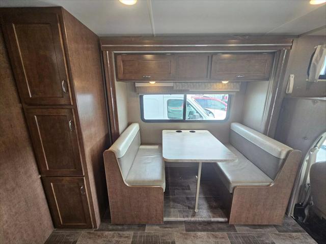 2019 Ford E-450 Cutaway 27D