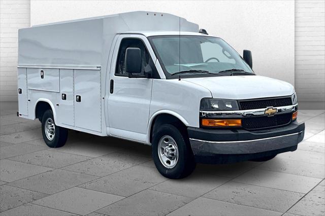 2025 Chevrolet Express Cutaway Work Van for sale in Topeka, KS
