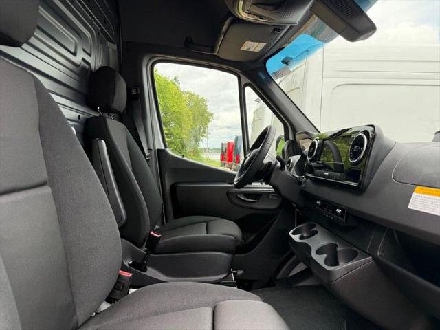 2025 Mercedes-Benz Sprinter 2500 High Roof 4-Cyl Diesel HO