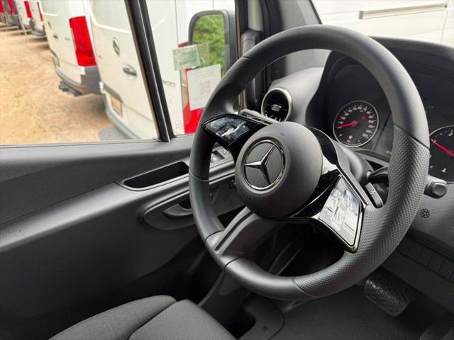 2025 Mercedes-Benz Sprinter 2500 High Roof 4-Cyl Diesel HO