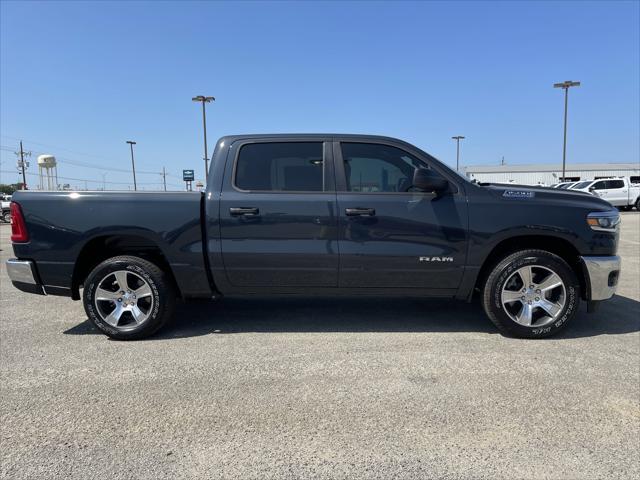 2025 RAM Ram 1500 RAM 1500 TRADESMAN CREW CAB 4X2 57 BOX