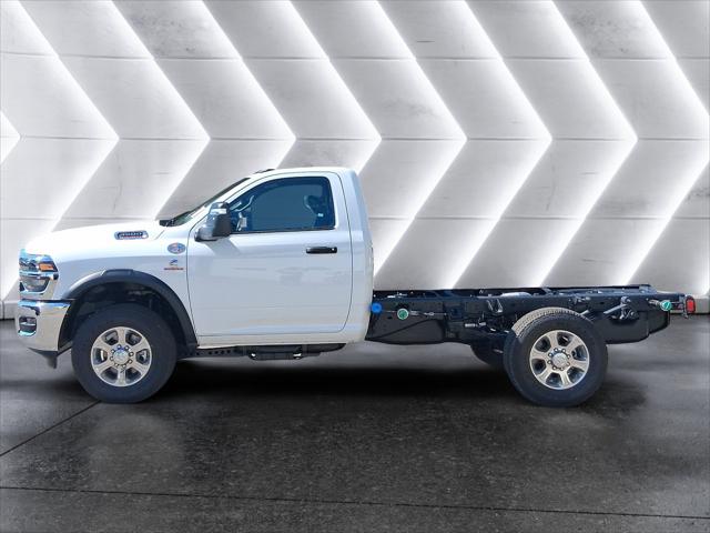 2025 RAM Ram 3500 Chassis Cab RAM 3500 TRADESMAN CHASSIS REGULAR CAB 4X4 60 CA