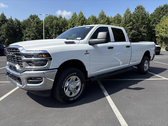 2025 Ram 2500 Tradesman Crew Cab 4x4 8' Box