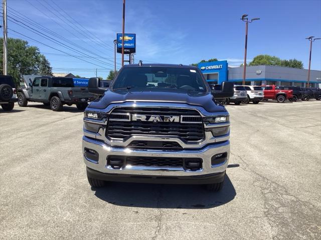 2025 RAM Ram 3500 RAM 3500 TRADESMAN CREW CAB 4X4 8 BOX