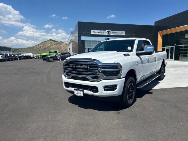 2025 RAM Ram 3500 RAM 3500 LARAMIE CREW CAB 4X4 8 BOX 2025 RAM Ram 3500 RAM 3500 LARAMIE CREW CAB 4X4 8 BOX