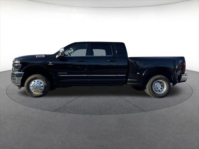 2025 RAM Ram 3500 RAM 3500 LIMITED MEGA CAB 4X4 64 BOX