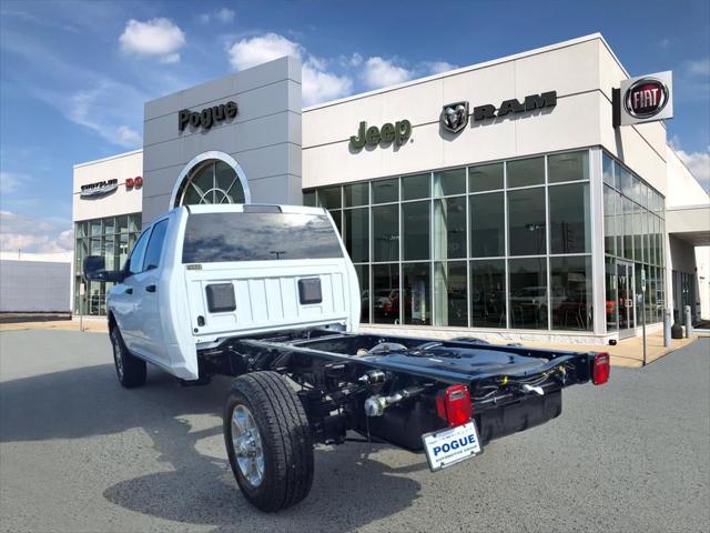 2025 RAM Ram 3500 Chassis Cab RAM 3500 TRADESMAN CREW CAB CHASSIS 4X4 60 CA