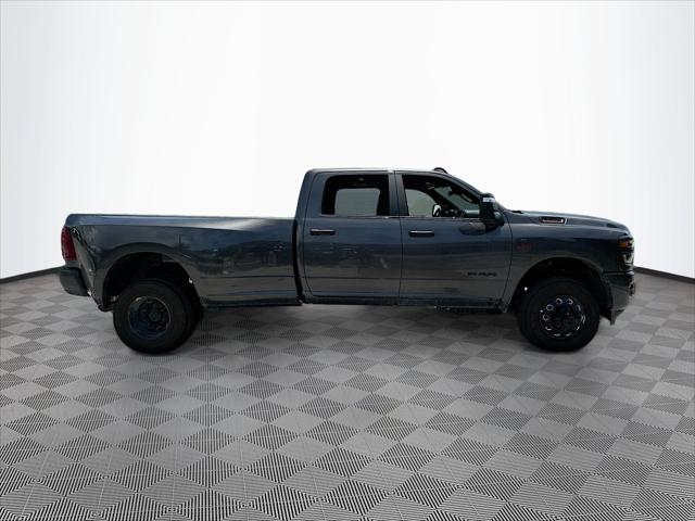 2025 RAM Ram 3500 RAM 3500 BIG HORN CREW CAB 4X4 8 BOX 2025 RAM Ram 3500 RAM 3500 BIG HORN CREW CAB 4X4 8 BOX