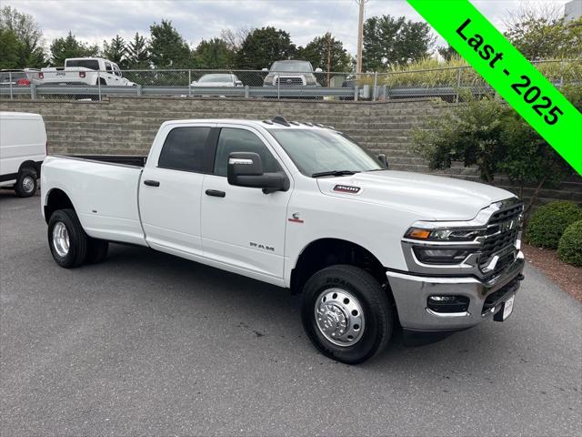 2025 RAM Ram 3500 RAM 3500 BIG HORN CREW CAB 4X4 8 BOX