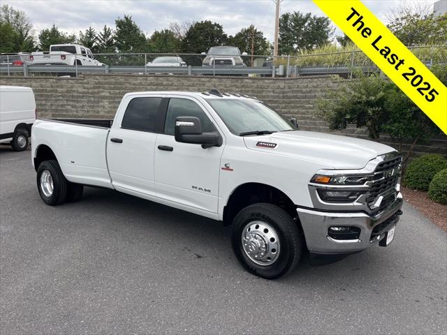 2025 RAM Ram 3500 RAM 3500 BIG HORN CREW CAB 4X4 8 BOX 2025 RAM Ram 3500 RAM 3500 BIG HORN CREW CAB 4X4 8 BOX