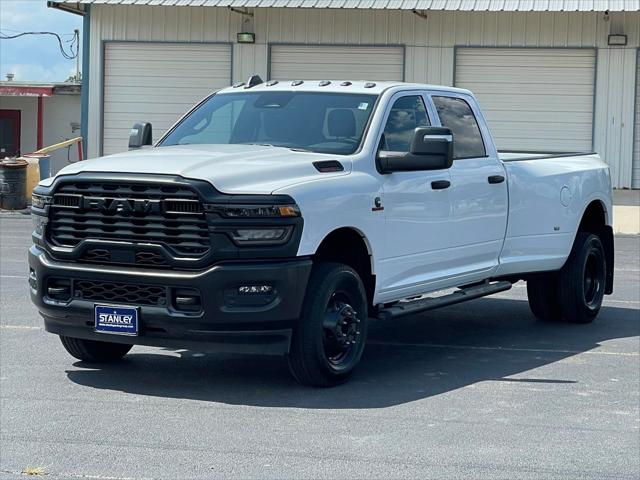 2025 RAM Ram 3500 RAM 3500 TRADESMAN CREW CAB 4X4 8 BOX