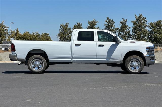 2025 RAM Ram 3500 RAM 3500 TRADESMAN CREW CAB 4X4 8 BOX