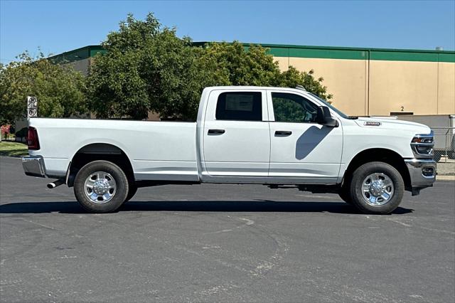 2025 RAM Ram 3500 RAM 3500 TRADESMAN CREW CAB 4X4 8 BOX