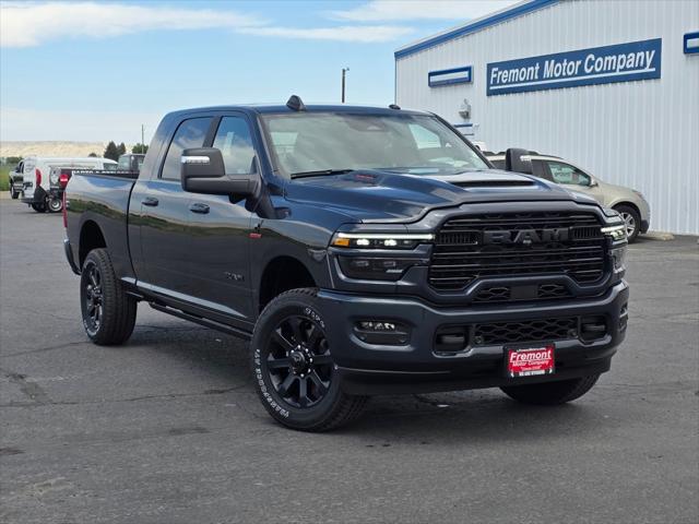 2025 RAM Ram 3500 RAM 3500 LARAMIE MEGA CAB 4X4 64 BOX