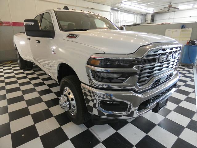 2025 RAM Ram 3500 RAM 3500 BIG HORN CREW CAB 4X4 8 BOX