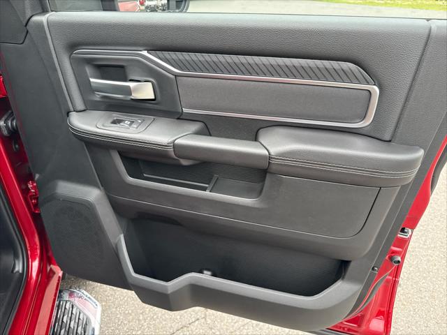 2025 Ram 2500 Big Horn Crew Cab 4x2 64 Box