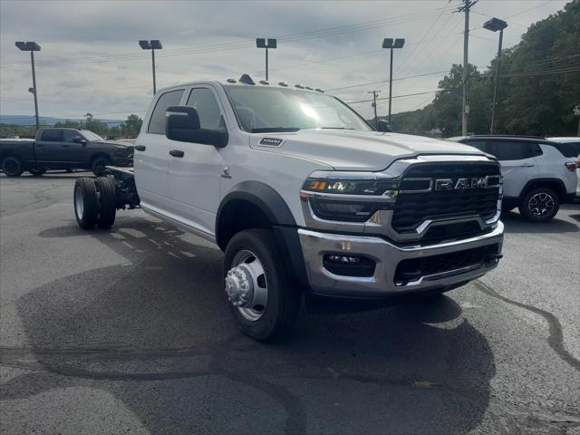 2025 RAM Ram 5500 Chassis Cab RAM 5500 TRADESMAN CHASSIS CREW CAB 4X4 84 CA
