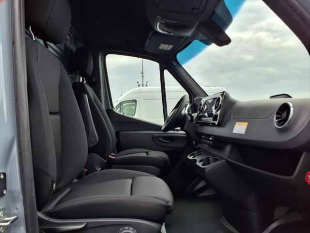 2025 Mercedes-Benz Sprinter 2500 High Roof 4-Cyl Diesel HO