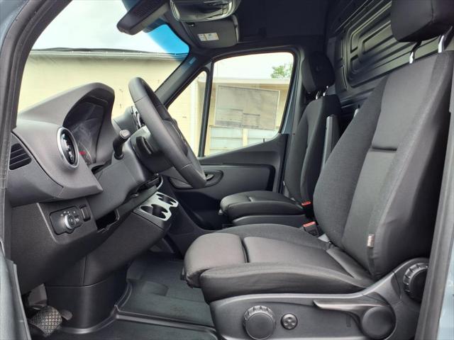 2025 Mercedes-Benz Sprinter 2500 High Roof 4-Cyl Diesel HO
