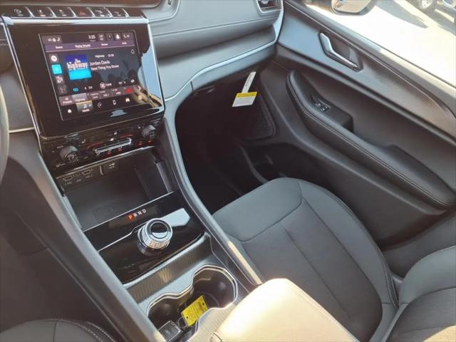 2025 Jeep Grand Cherokee L Laredo X 4x4