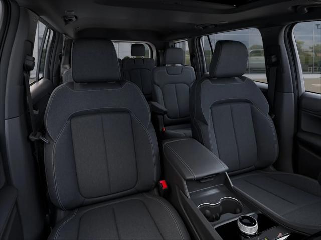 2025 Jeep Grand Cherokee L Laredo X 4x4