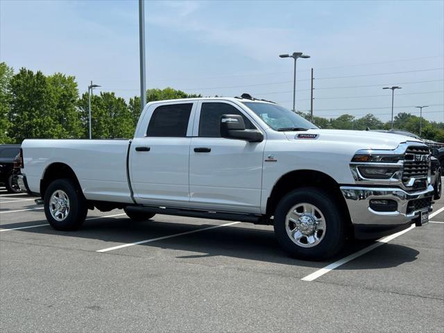 2025 RAM Ram 3500 RAM 3500 TRADESMAN CREW CAB 4X4 8 BOX