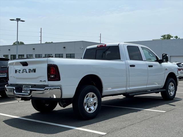 2025 RAM Ram 3500 RAM 3500 TRADESMAN CREW CAB 4X4 8 BOX