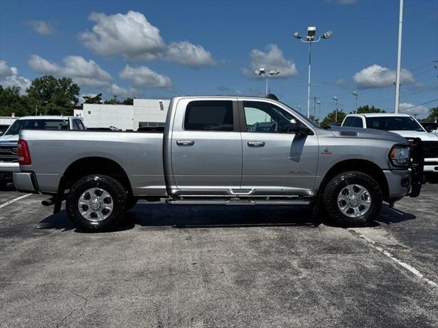 2020 RAM 2500 Big Horn Crew Cab 4X4 64 Box