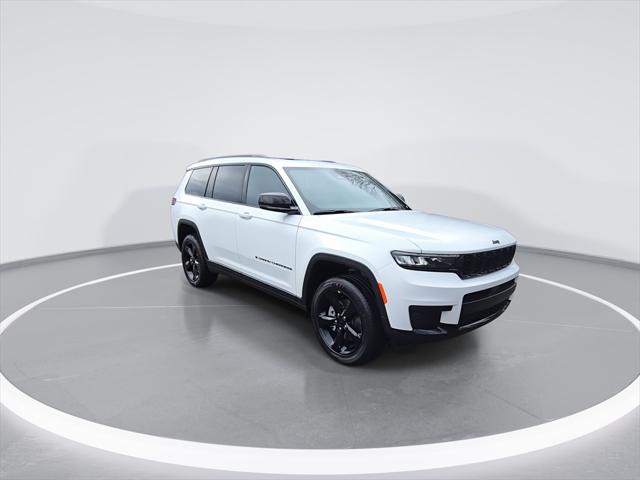 2025 Jeep Grand Cherokee L Altitude X 4x4