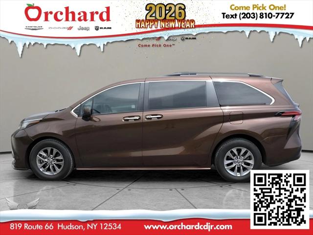 2022 Toyota Sienna XLE