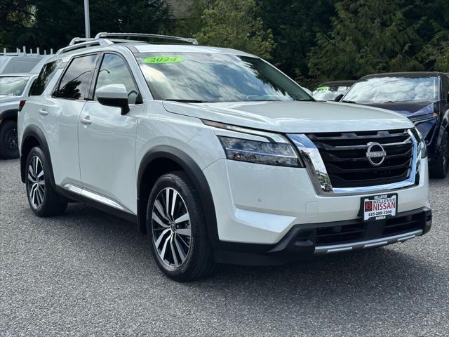 2024 Nissan Pathfinder Platinum 4WD 2024 Nissan Pathfinder Platinum 4WD