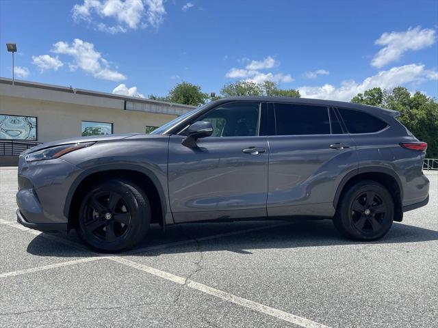 2022 Toyota Highlander LE