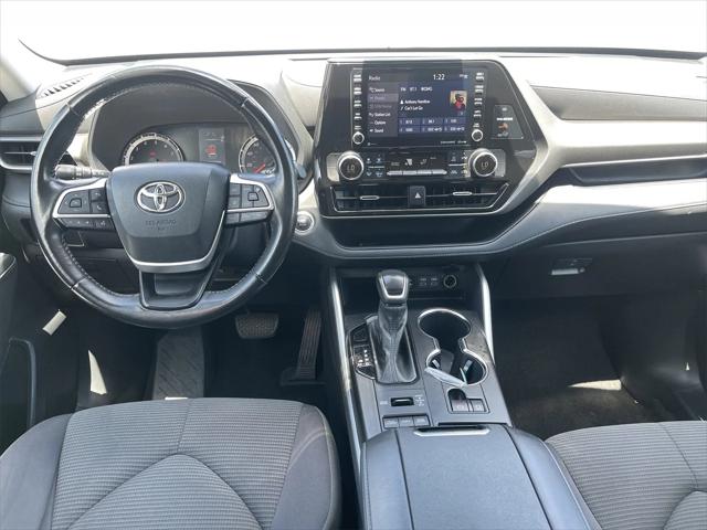 2022 Toyota Highlander LE