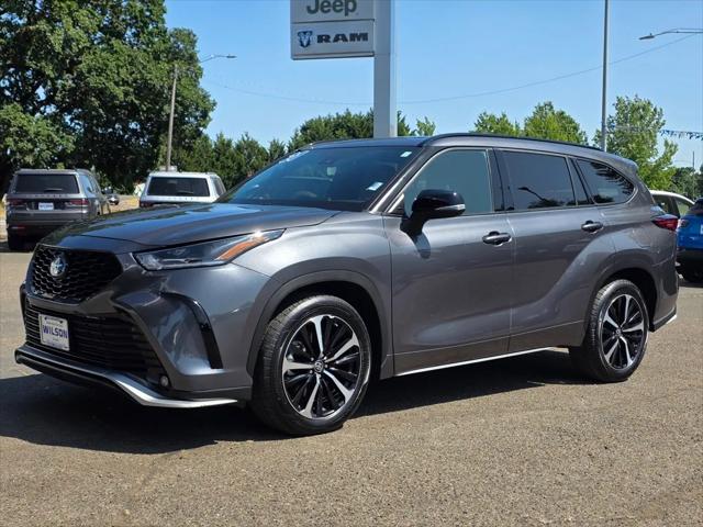 2021 Toyota Highlander XSE 2021 Toyota Highlander XSE