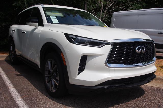 2023 INFINITI QX60 LUXE AWD